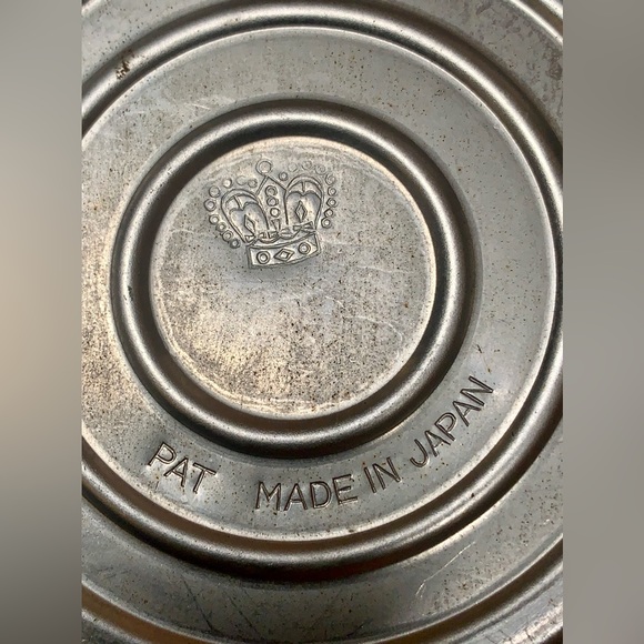 Mid Century Vintage Patented Metal Battery Operated Japanese Skater's Lamp - Picture 4 of 16